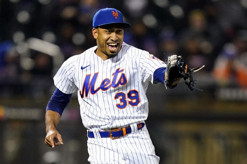 Diaz, Mets ink $102M, 5-year deal, record for MLB closer