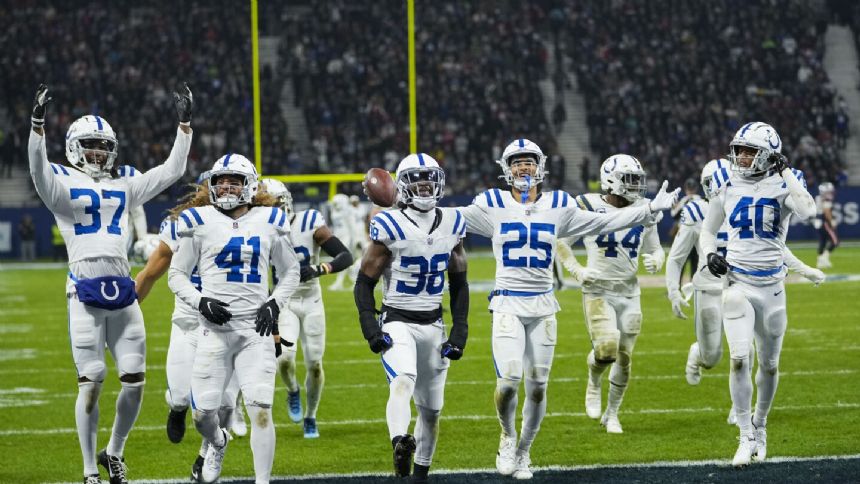 Defensive makeover puts Colts in position to make playoff push