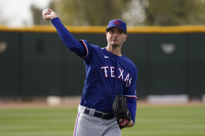 DeGrom delay shows potential peril for new Rangers pitchers