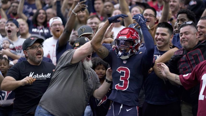 Diminutive Tank Dell is putting up huge numbers in his rookie season for the Texans
