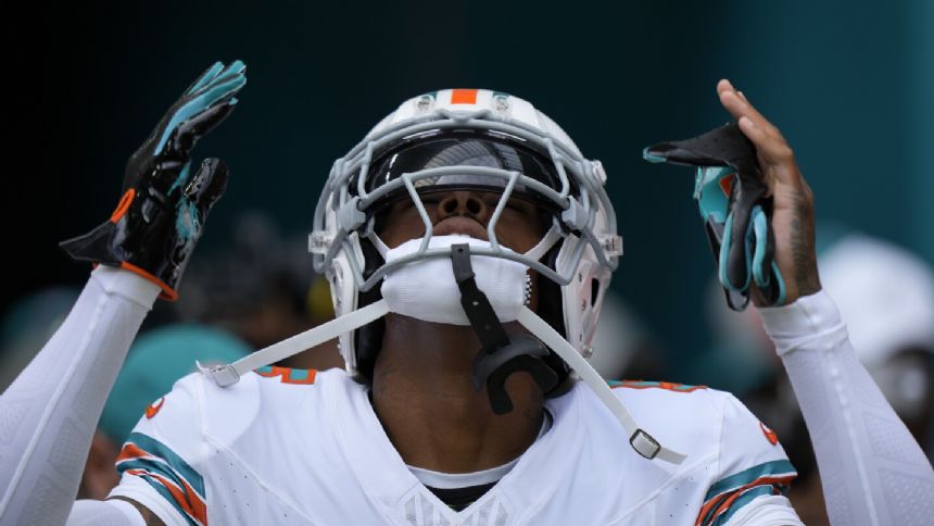 Dolphins cornerback Jalen Ramsey intercepts Pats' Mac Jones in first game back from knee injury