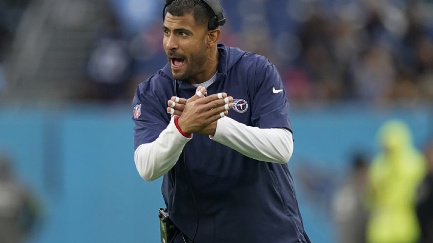 Dolphins hiring former Titans outside linebackers coach Ryan Crow for same role, AP source says