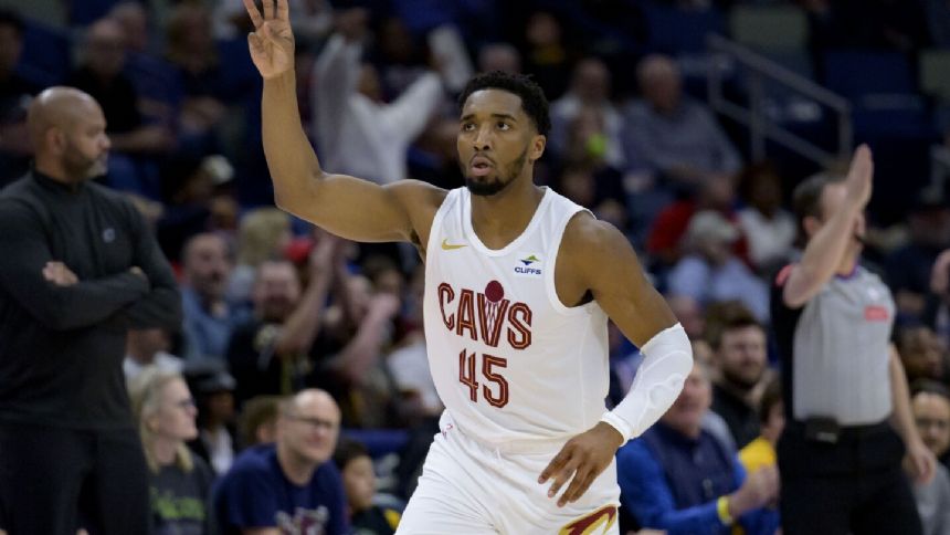 Donovan Mitchell returns and the Cavaliers hit 20 3s in a 116-95 win over the Pelicans