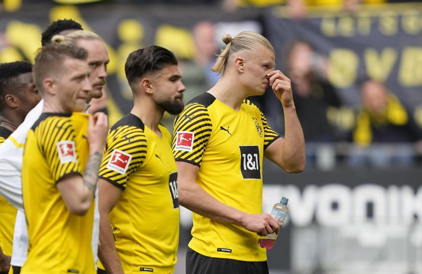 Dortmund licks wounds, pivots to rebuild for next season