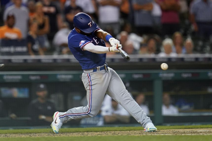 Duran hits bases-clearing triple in 9th, Texas beats Tigers