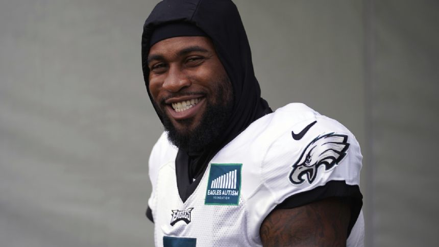 Eagles star edge rusher Haason Reddick set to go after thumb surgery last month