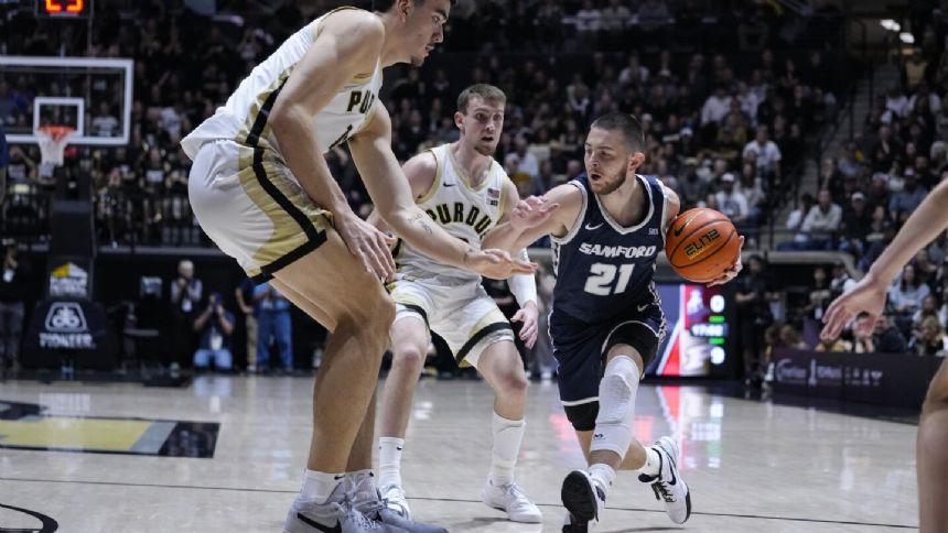 Edey picks up where he left off and leads No. 3 Purdue to 98-45 opening night rout over Samford