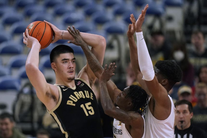 Edey's double-double powers No. 24 Purdue past West Virginia