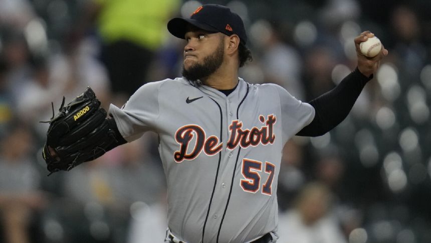 Eduardo Rodriguez pitches into 7th inning as Tigers beat White Sox 4-2