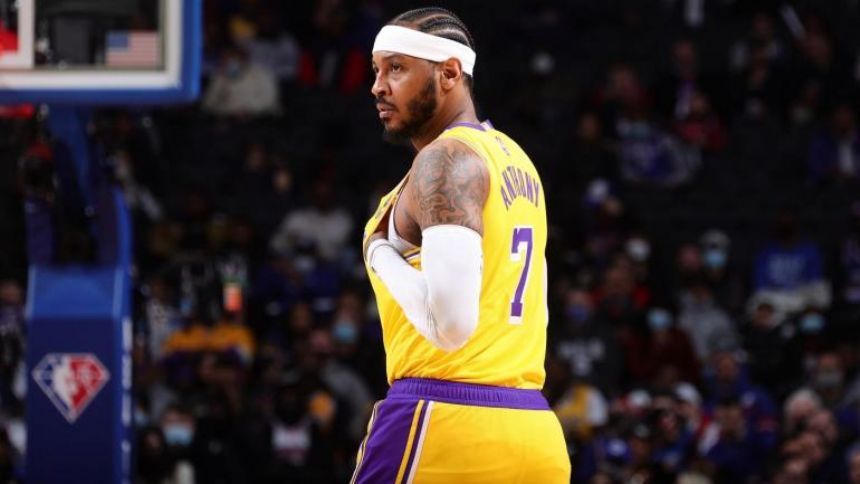 Fans in Philadelphia who got ejected for confrontation with Carmelo Anthony called Lakers forward 'boy'