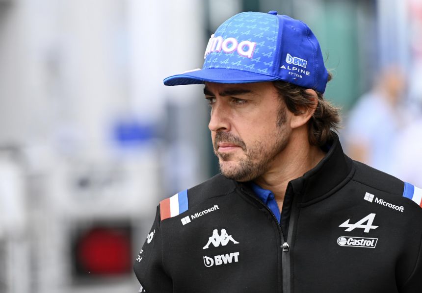 Fernando Alonso to join F1 team Aston Martin next season