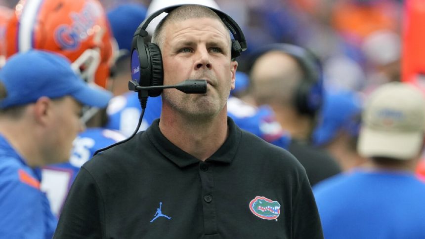 Florida coach Billy Napier overhauls floundering program and might relinquish play-calling role