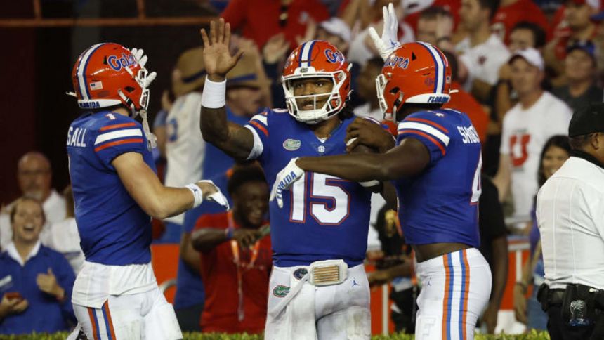 Florida vs. Kentucky: Prediction, pick, spread, football game odds, live stream, watch online, TV channel