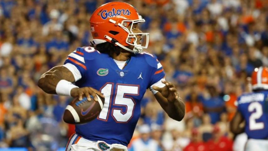 Florida vs. USF prediction, odds, line: 2022 college football picks, Week 3 best bets from proven model