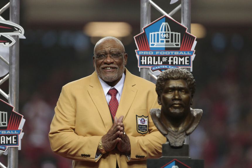 Football Hall of Famer Claude Humphrey dies as age 77