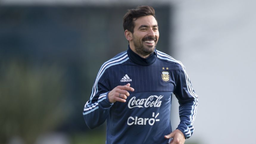 Former Argentine soccer player Ezequiel Lavezzi hospitalized in Uruguay with shoulder fracture