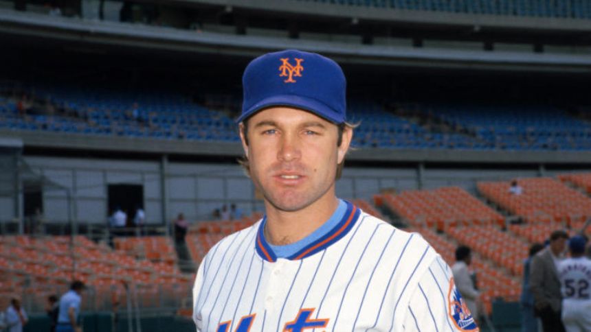 Former Mets catcher, four-time All-Star, John Stearns dies at age 71