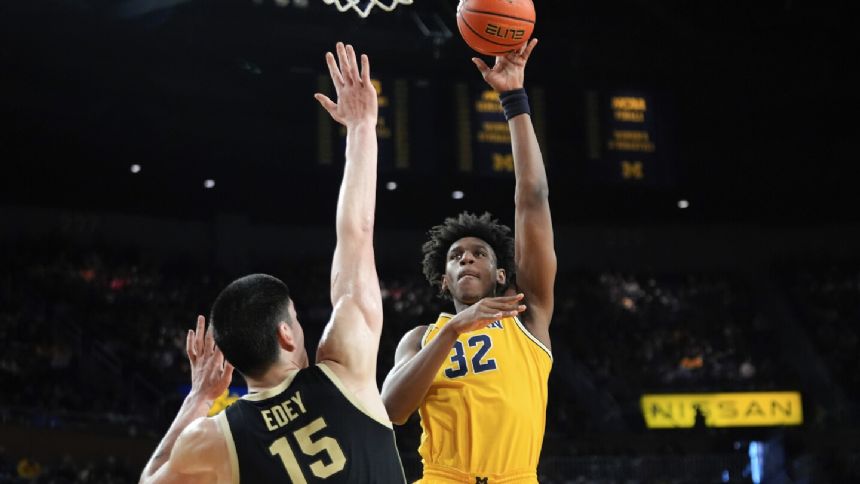 Former Michigan center Tarris Reed Jr. announces he is transferring to UConn