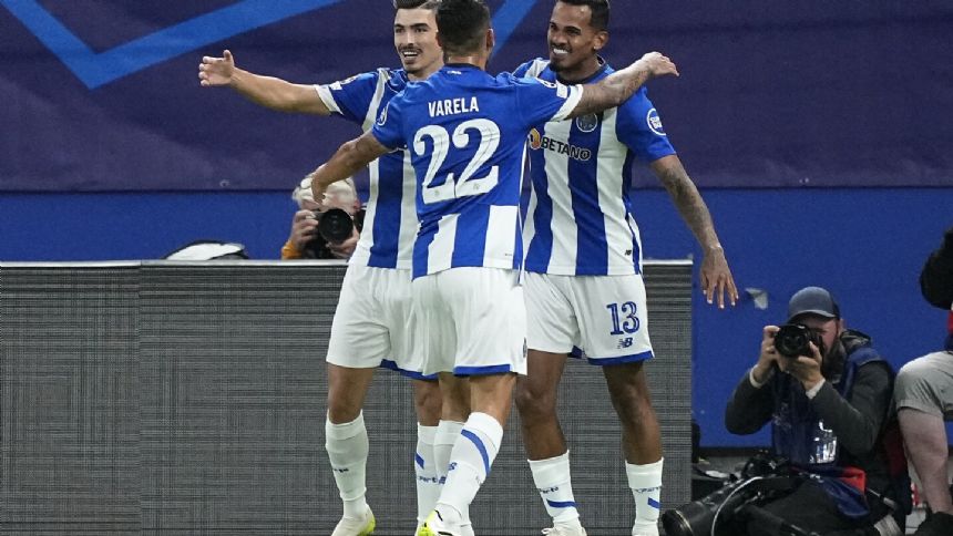 Galeno scores twice as Porto eases to a 3-1 win over Ukraine's Shakhtar in the Champions League