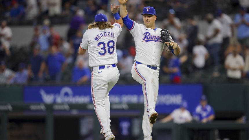 Garcia and Carter hit back-to-back homers and Rangers beat Mariners 5-1