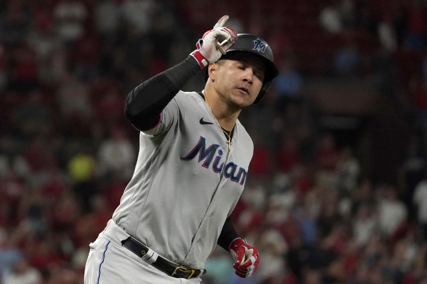 Garcia's homer in 9th lifts Marlins past Cardinals 4-3