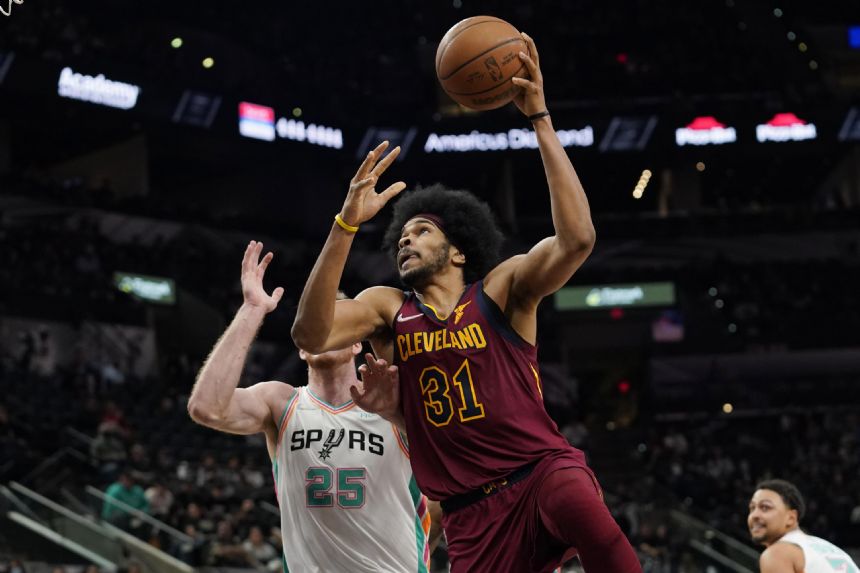 Garland, Allen lead Cavaliers past struggling Spurs, 114-109