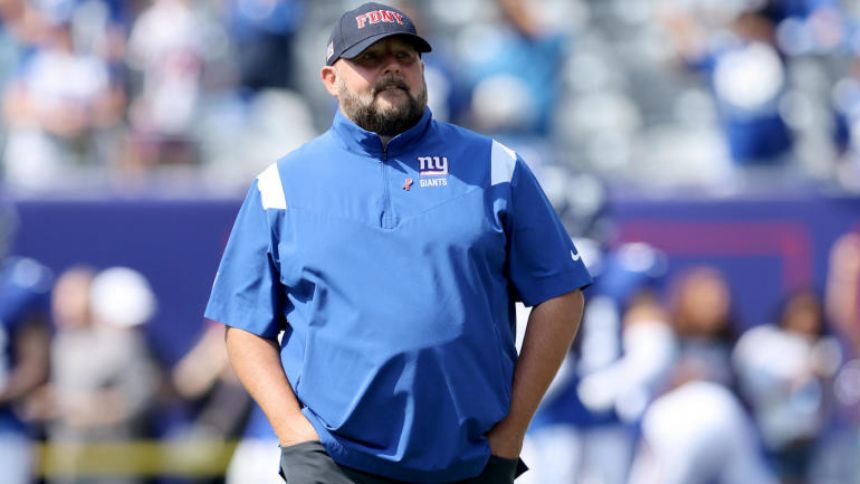 Giants' Brian Daboll reportedly FaceTiming with free agent WRs as rotation continues to change