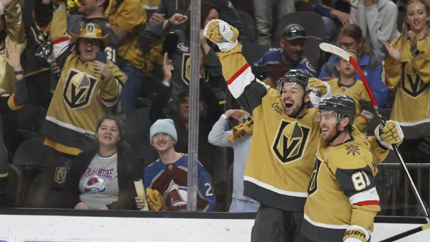 Golden Knights score 4 goals late to beat Avalanche 4-3 in OT