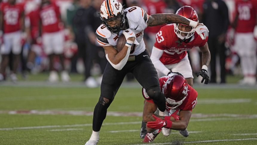 Gordon rushes for 164 yards and 3 TDs, No. 24 Oklahoma State beats Houston 43-30
