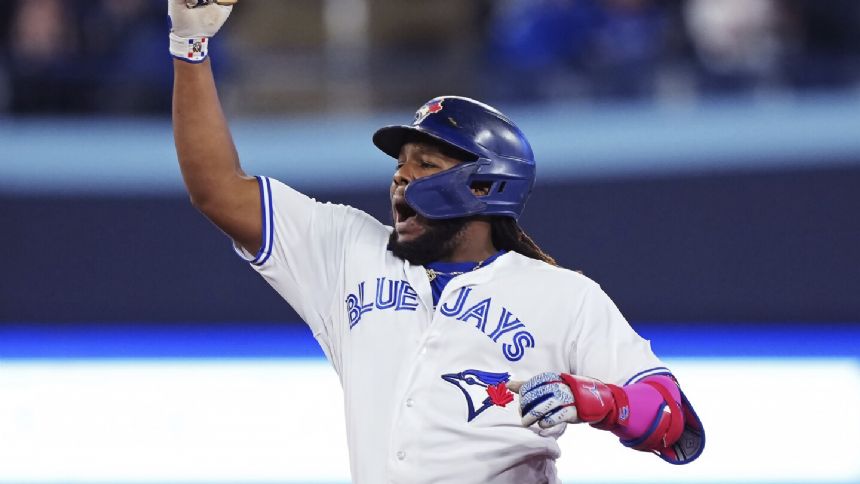 Guerrero drives in 2, Bichette has 2 hits in return from injury, Blue Jays beat Royals 5-4