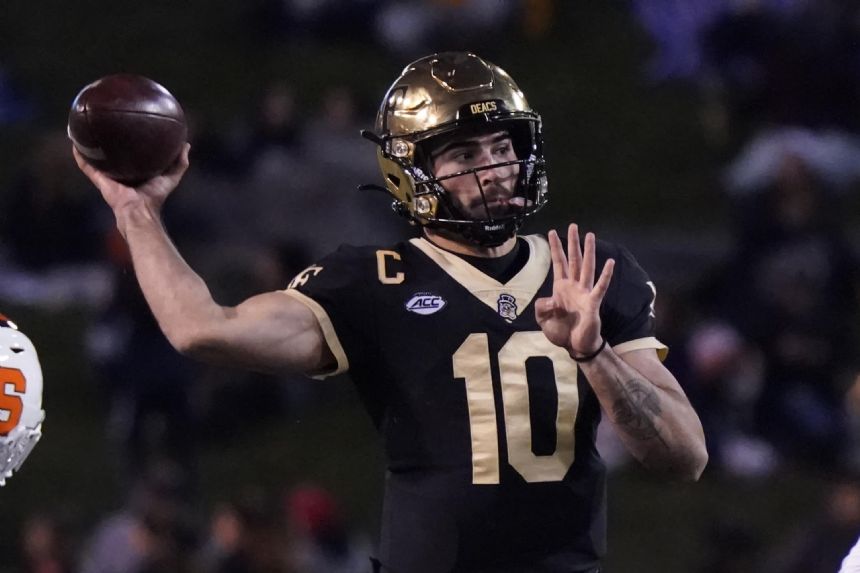 Hartman throws 4 TD passes as Wake Forest tops Syracuse