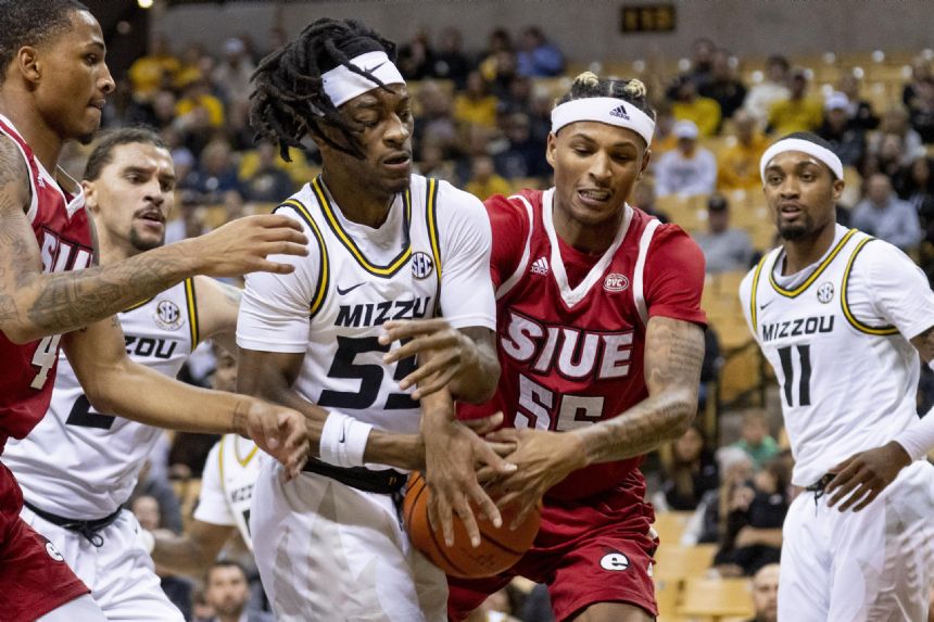 Hodge scores 30; Missouri routs SIU Edwardsville 105-80