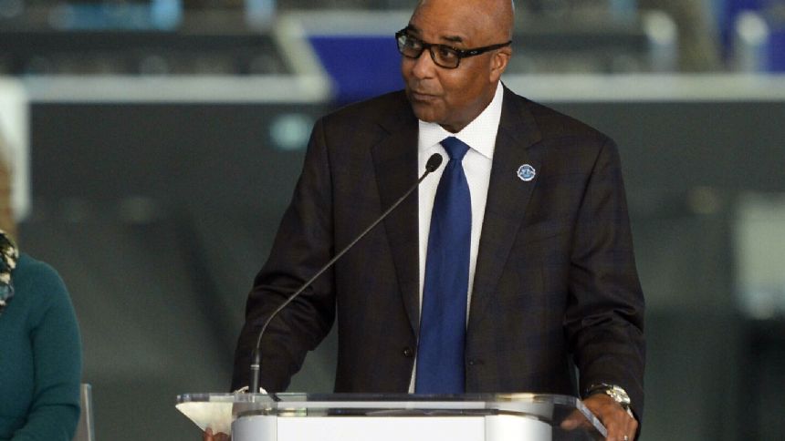 Hornets president and vice chairman Fred Whitfield stepping down after 17 seasons for health reasons