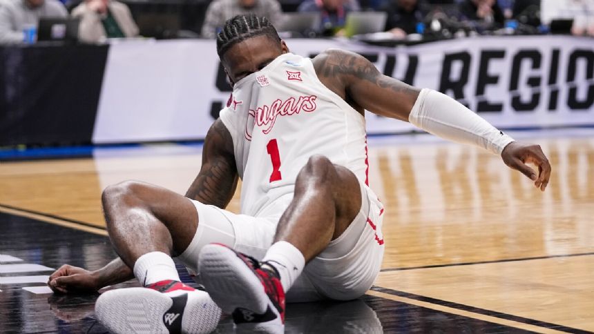 Houston All-America guard Jamal Shead turns foot awkwardly in Sweet 16 vs. Duke