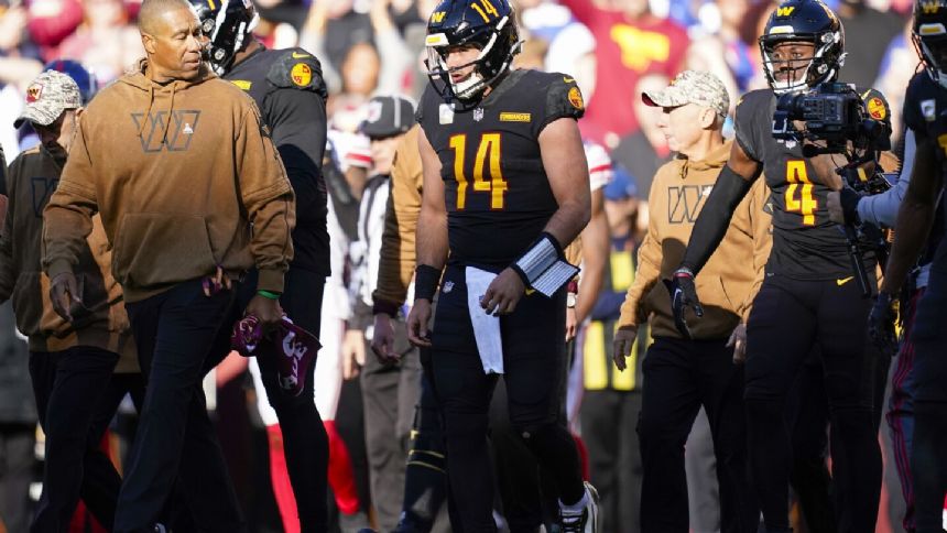 Howell has 3 interceptions among 6 Commanders turnovers in their 31-19 loss to the last-place Giants