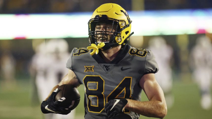 Hudson Clement has 177 receiving yards, 3 TDs in college debut, West Virginia beats Duquesne 56-17
