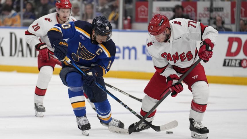 Hurricanes beat Blues 5-2 on Slavin go-ahead goal