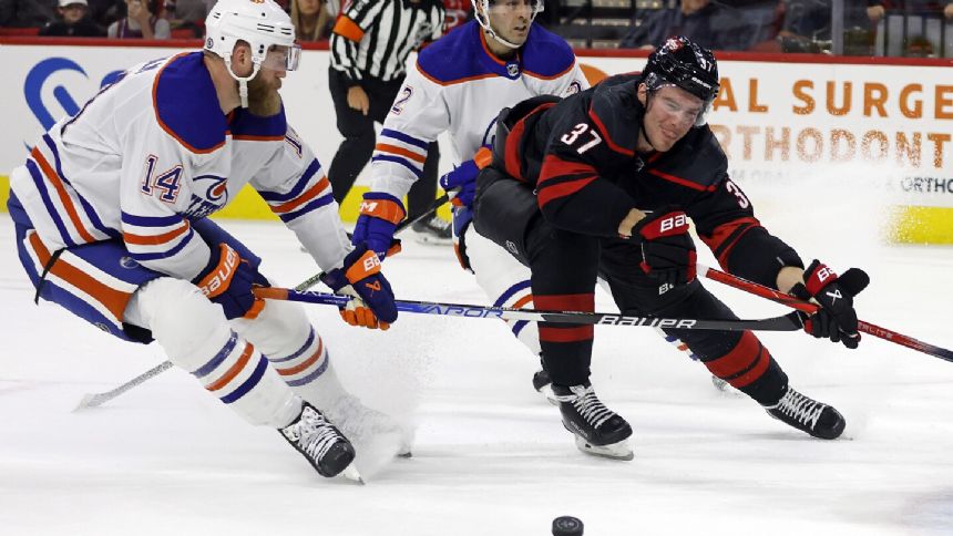 Hurricanes score 4 goals in a 5:31 span in the 1st period, beat Oilers 6-3