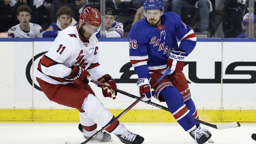 Hurricanes score 4 in third period, rally to beat Rangers 4-1 in Game 5 to avoid elimination