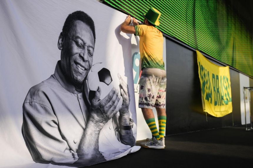 Image of Pele shines bright for Brazilian fans at World Cup