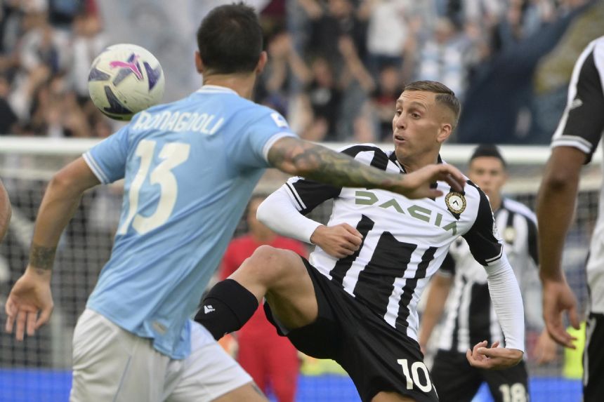 Immobile limps off injured as Lazio draws against Udinese