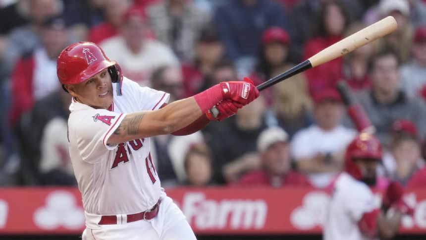 Infielder Gio Urshela and the Detroit Tigers agree to $1.5 million, 1-year contract