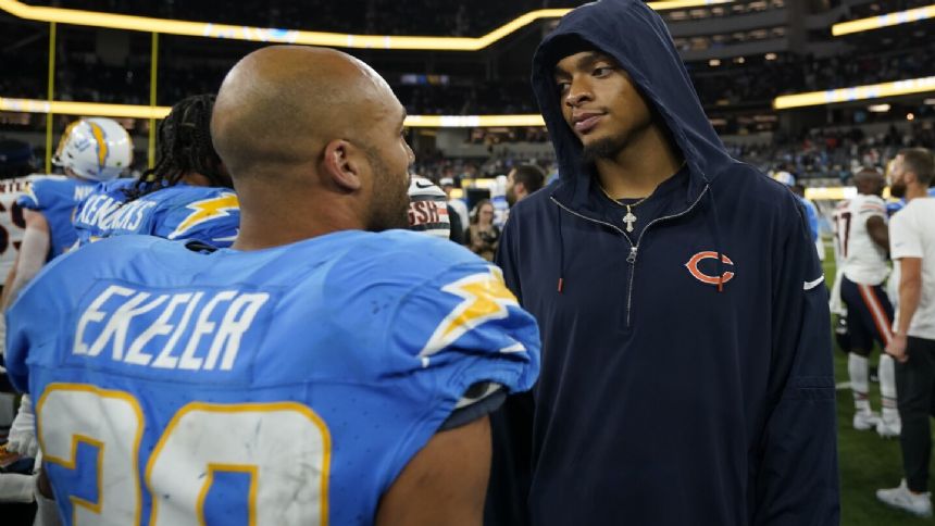 Injured Bears QB Fields will miss his third straight game and Bagent will start again in his place