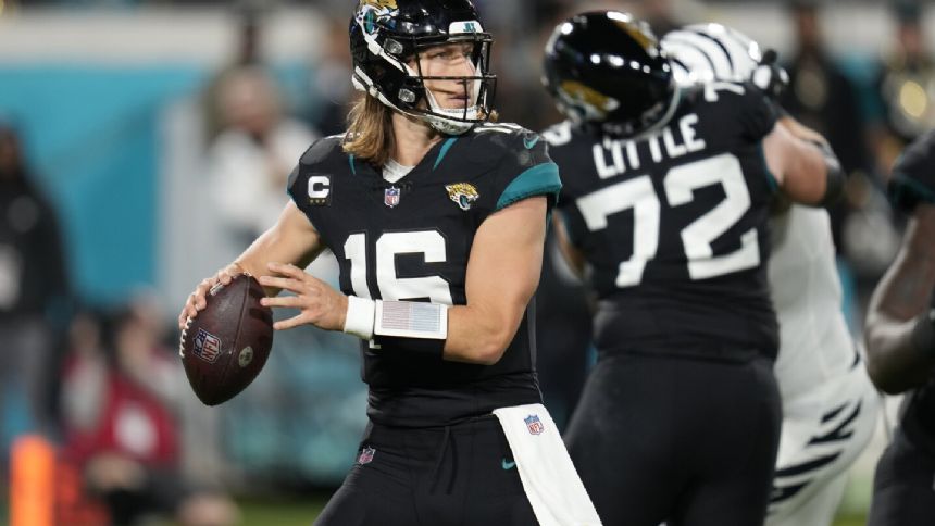 Jaguars QB Trevor Lawrence injures right ankle against Bengals