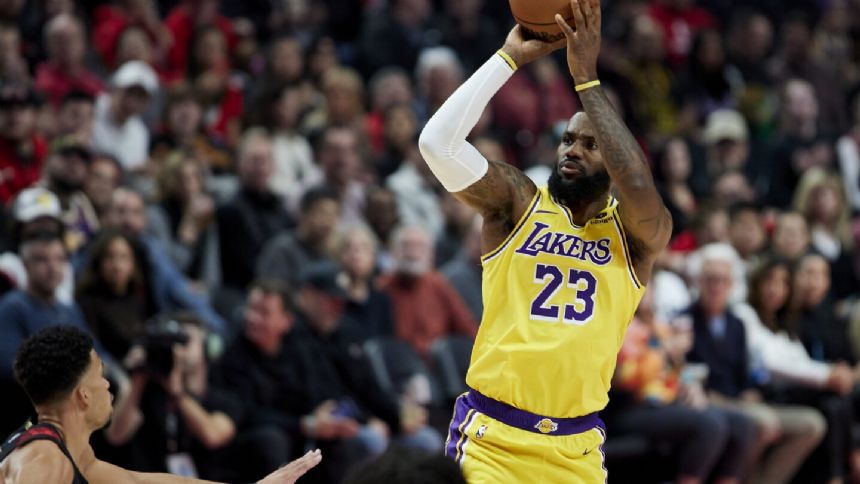 James has 35 and Lakers stay atop In-Season Tournament group with 107-95 win at Portland