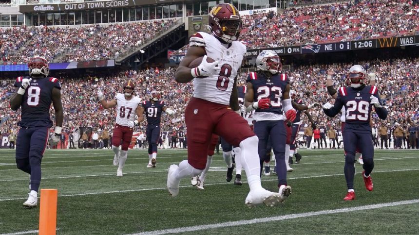 Jartavius Martin's late interception helps Commanders stun Patriots 20-17