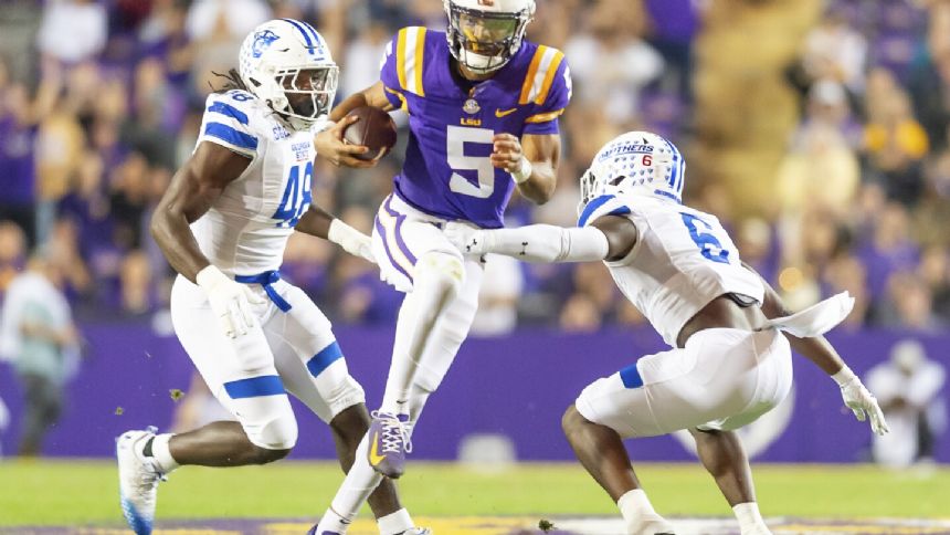 Jayden Daniels piles up over 500 total yards, powers No. 15 LSU past Georgia State 56-14