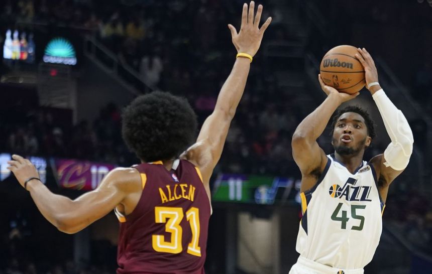Jazz beat Cavaliers by 1 point for 4th straight win