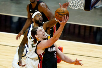 Jazz play the Heat, aim for 4th straight victory