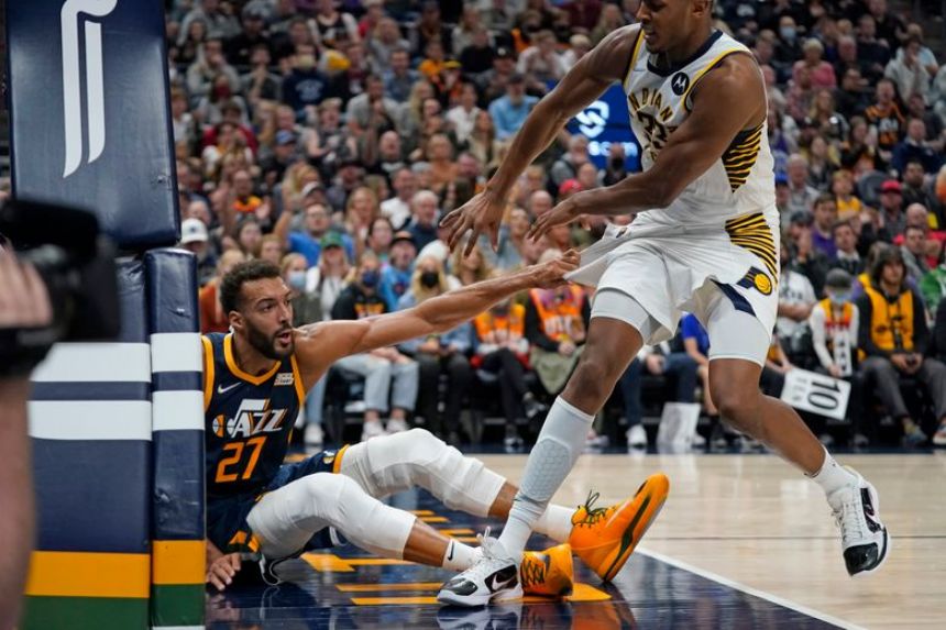 Jazz suffer first home loss, fall 111-100 to Pacers